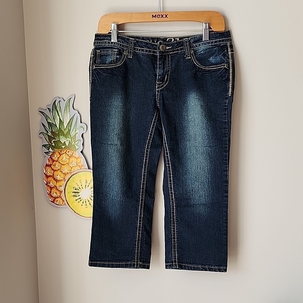 Rue21 - Dark Denim Crops with Worn in Wash